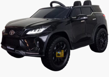 Anekadoo - Toko mainan mobil aki fortuner m-7588b hitam di Kota Probolinggo